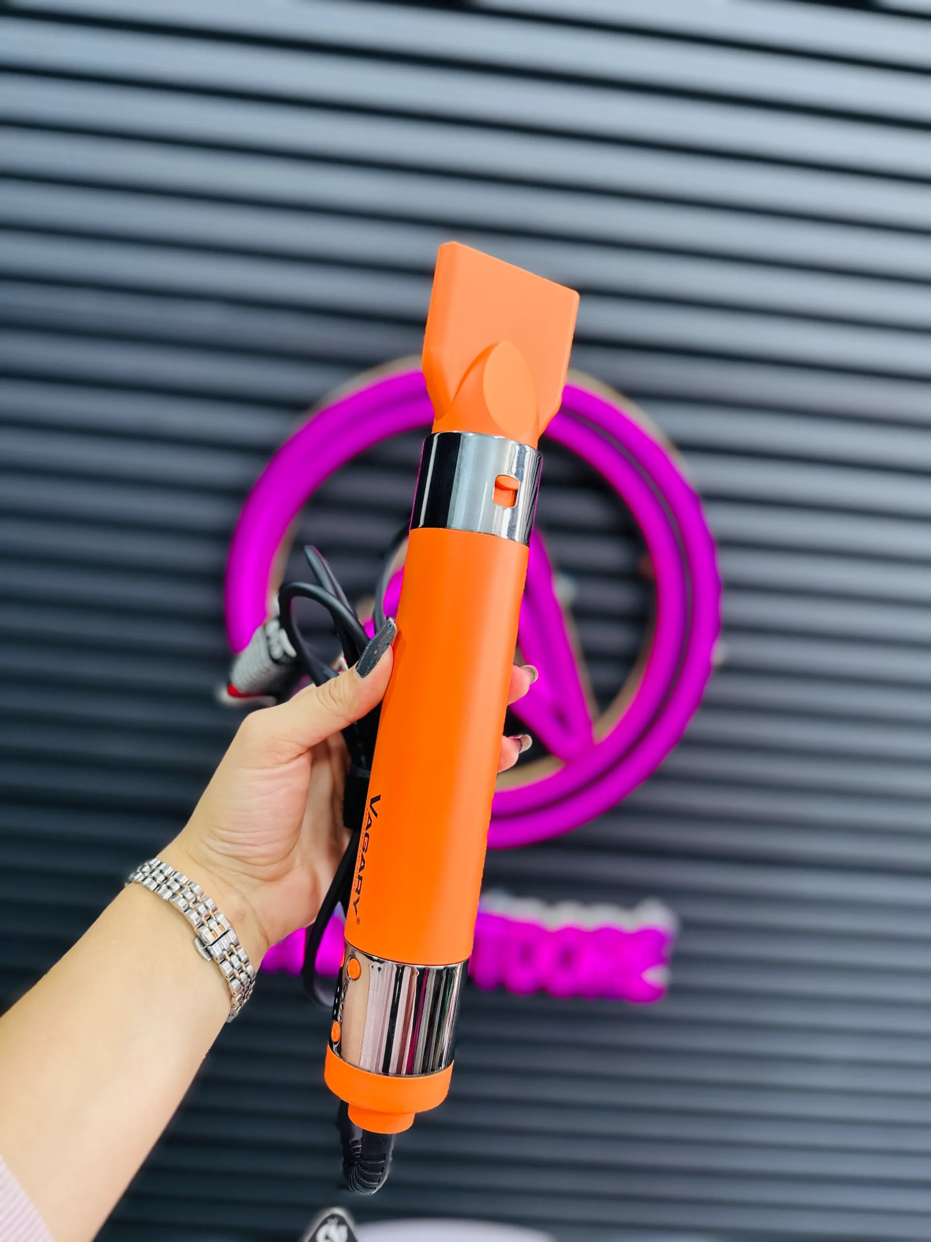 IMG_9972 سشوار طرح دایسون واگاری مدل VG-3315